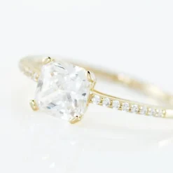Bague Solitaire Or Jaune Beline Oxyde De Zirconium