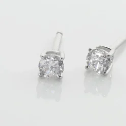 Boucles D'oreilles Puces Aphrodite Or Blanc Diamant