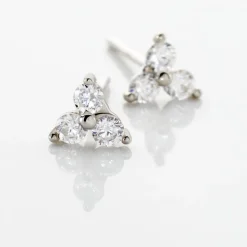 Marc Orian Bijoux Zirconium|Boucles D'Oreilles Fleur > Boucles D'oreilles Puces Cassy Fleur Or Blanc Oxyde De Zirconium