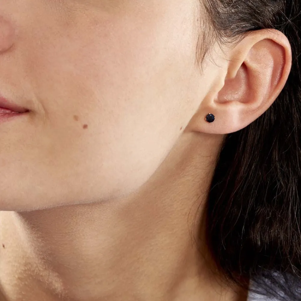 Marc Orian Boucles D'Oreilles Saphir|Boucles D'Oreilles Or > Boucles D'oreilles Puces Elea Serti Griffe Or Jaune Saphir