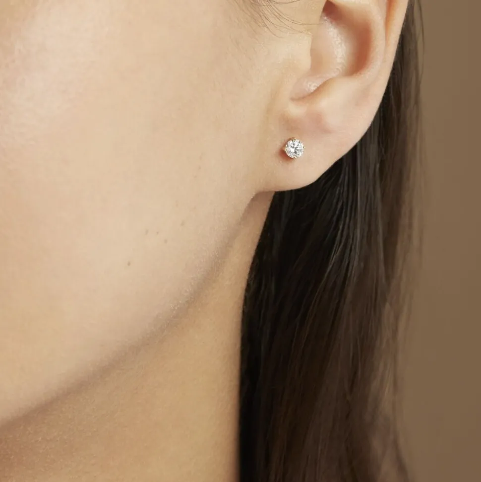 Boucles D'oreilles Puces 4 Griffes Or Jaune Diamant Synthetique