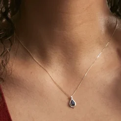 Marc Orian Colliers|Colliers Avec Pierres > Collier Or Jaune Angelika Saphir